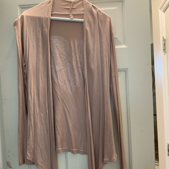 “Be Loved” cardigan - Picture 2 of 2